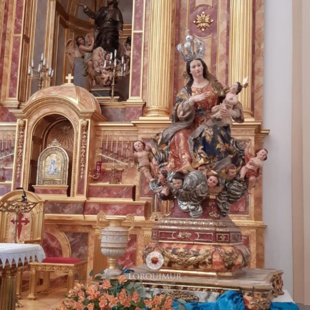 Virgen de los Angeles en el Altar Mayor